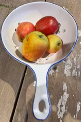 Durkslag 18 cm. Vitt.