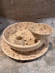 Handgjord skål till oliver. Spruzzi. Ljusbrun.