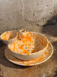 Handgjord skål till oliver. Spruzzi. Ockragul.