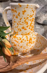 Handgjord kanna 22 cm. Spruzzi. Ockragul.
