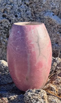Handgjord vas 15 cm. Rosa/grå.