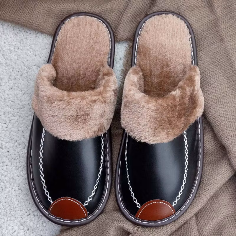 Warme pantoffels (zwart)