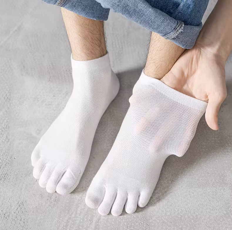 Witte enkelteensokken