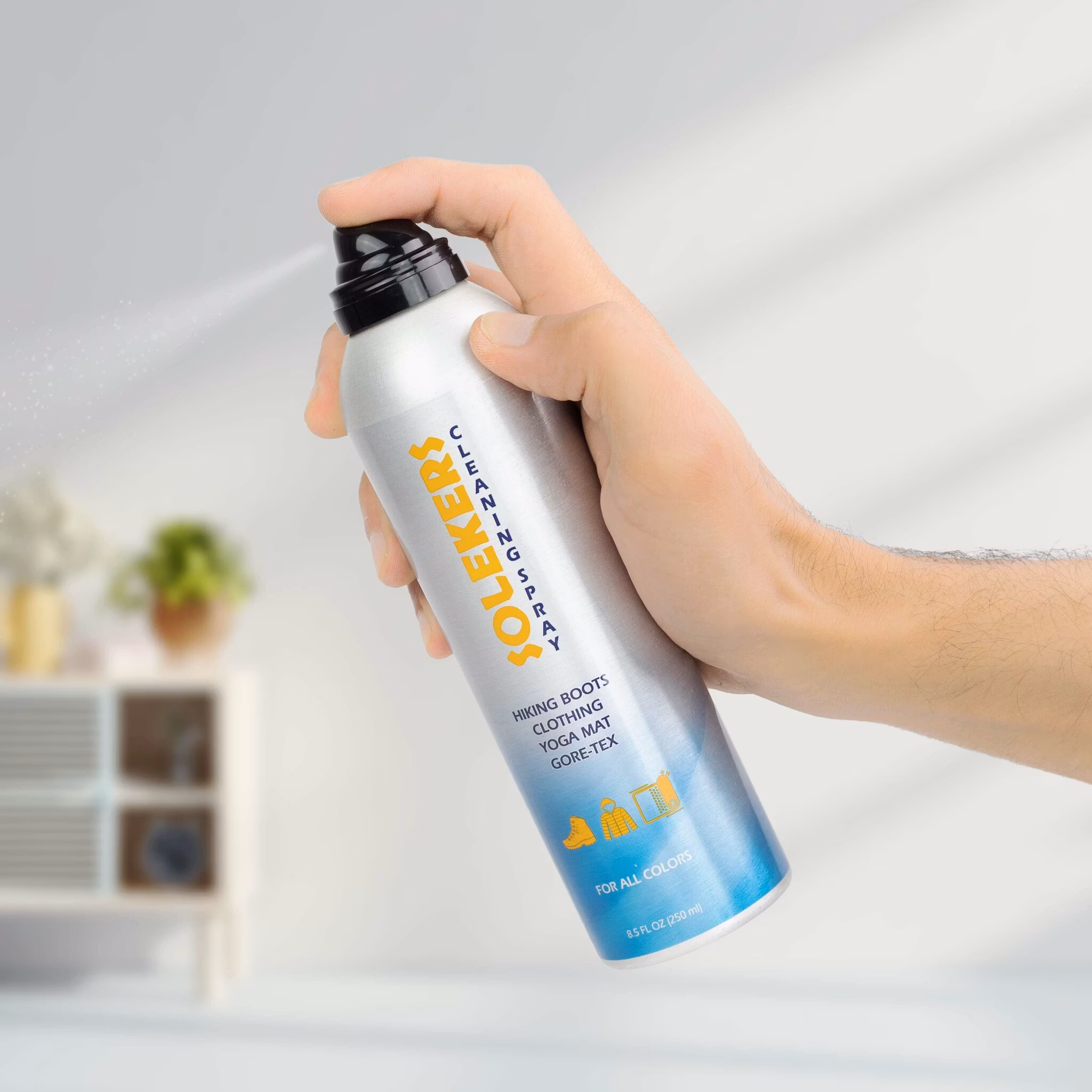 Reinigingsspray wandelschoenen