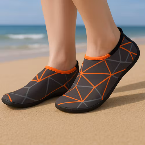 Waterschoenen (zwart & rood)