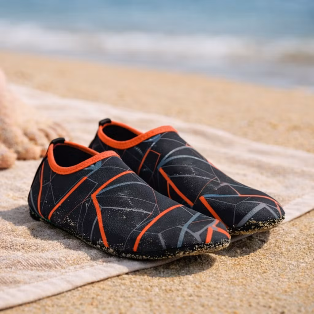 Waterschoenen (zwart & rood)