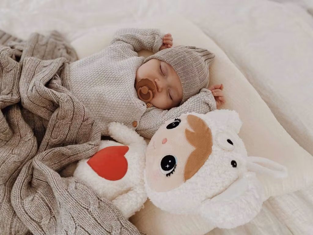 Isbjørn, stor dukke med navn