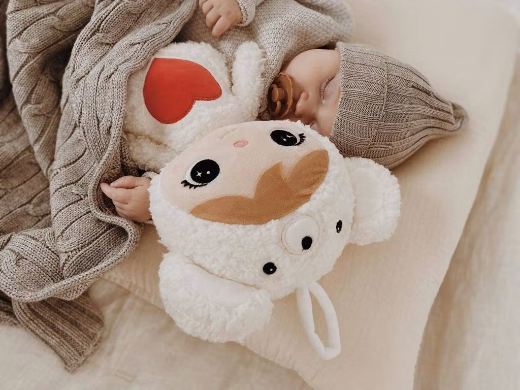 Isbjørn, stor dukke med navn