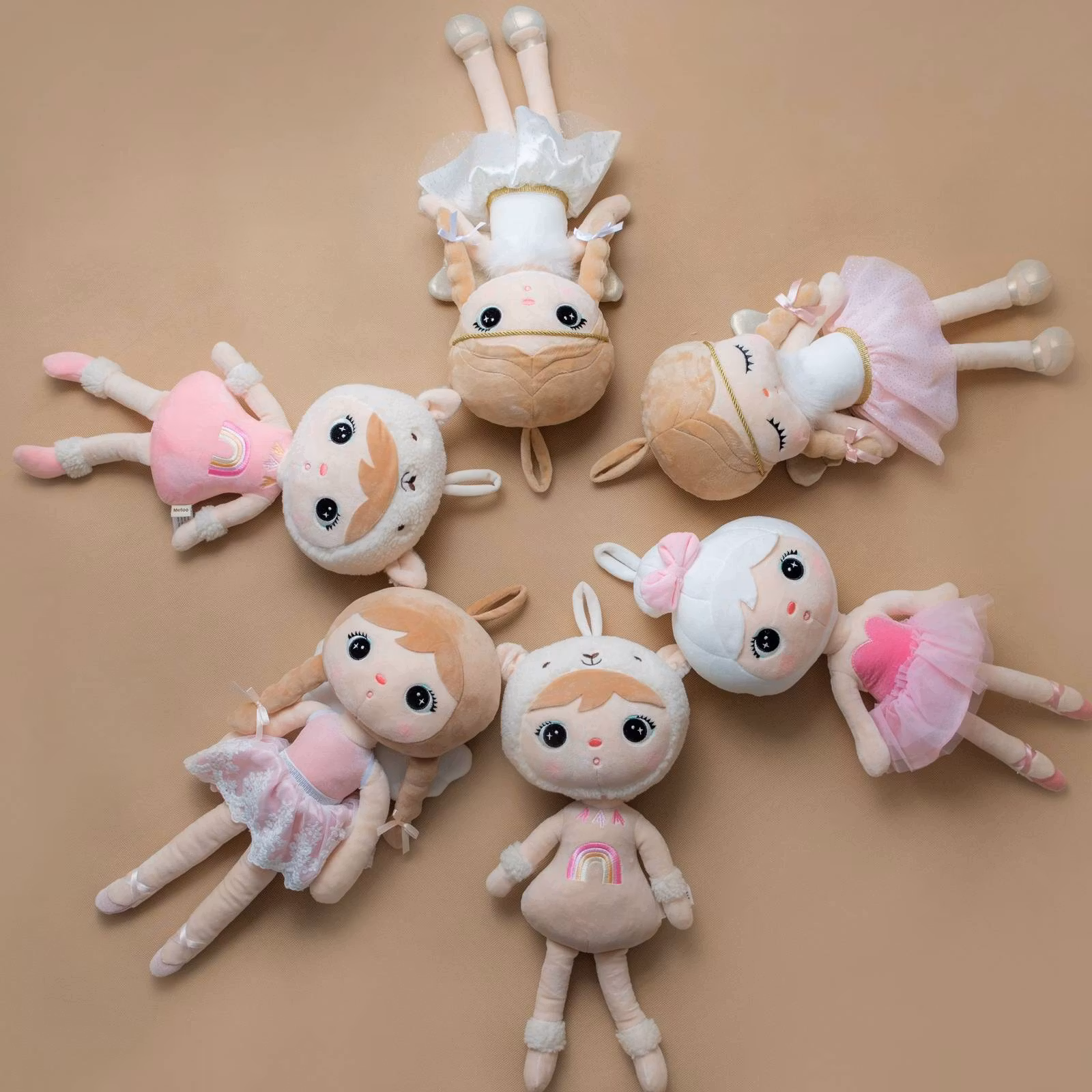 Sovende engel, stor dukke med navn