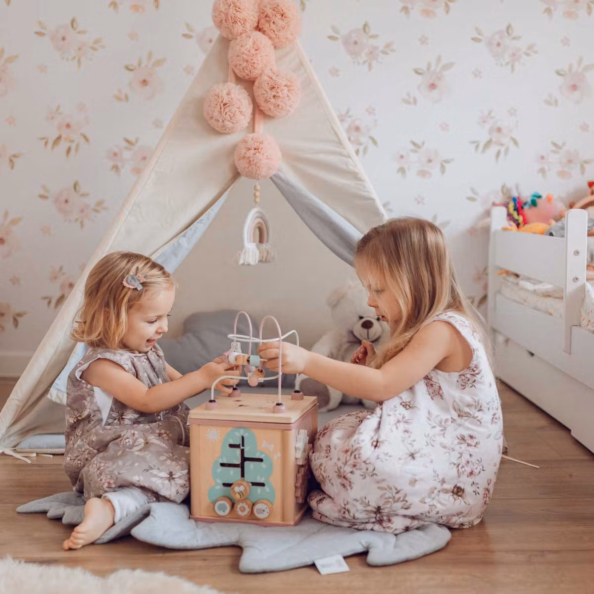 Dekornik, tapet Mini Magnolia