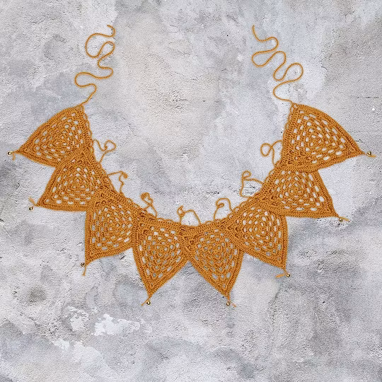 Numero 74, hæklet flag-guirlande, Gold