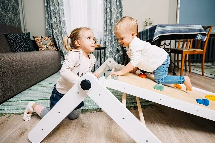 Klatresæt til børneværelset, grå