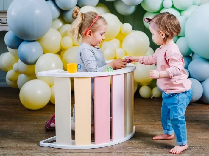 Klatregynge til børneværelset, pastel regnbue