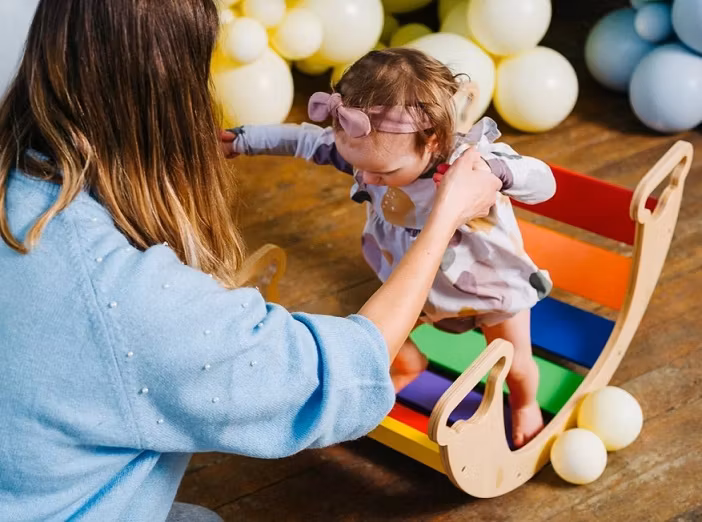 Klatregynge til børneværelset, natur regnbue