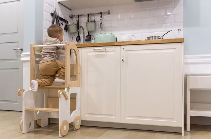 Bygbar læringstårn taburet bil, hvid/natur