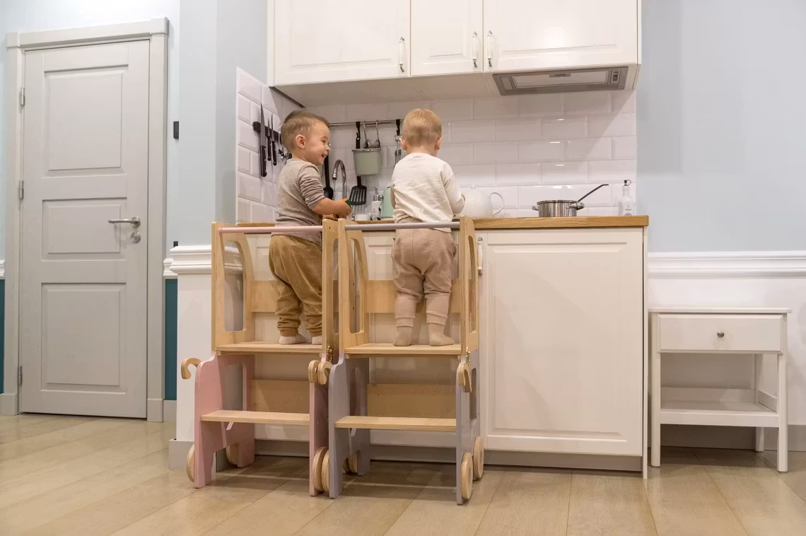 Bygbar læringstårn taburet bil, grå/natur