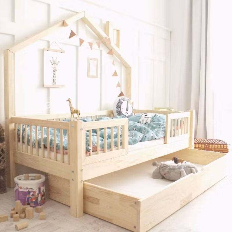 Børneseng Astrid med opbevaring/udtræksseng