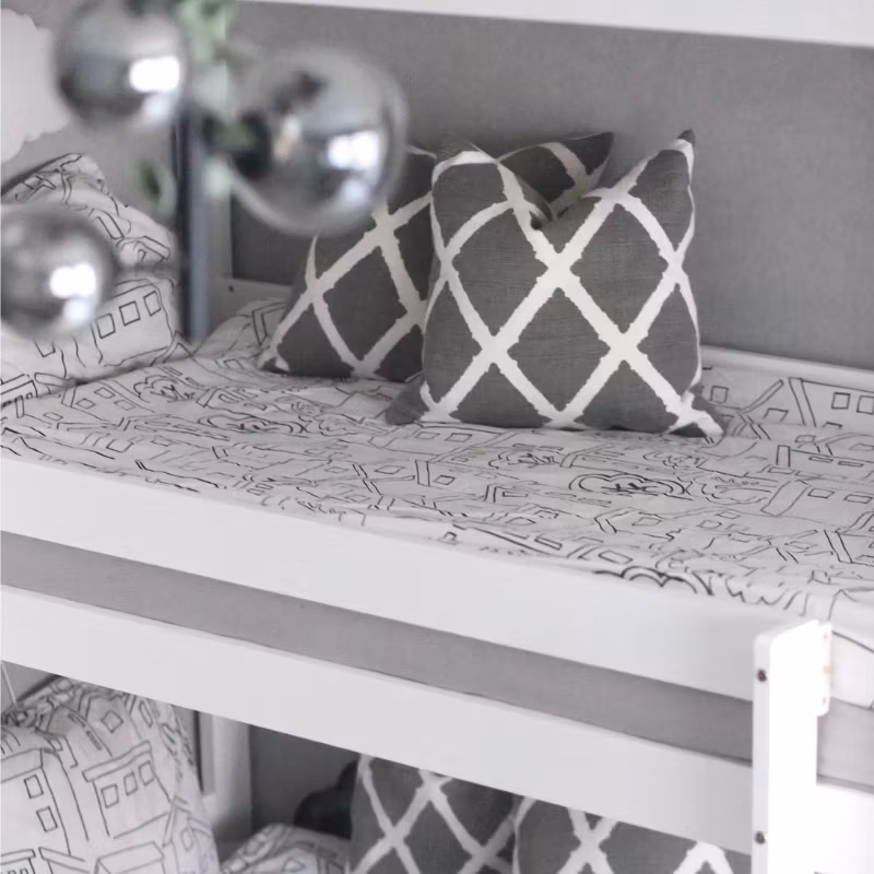 Hvid køjeseng med tre senge 90x200 cm