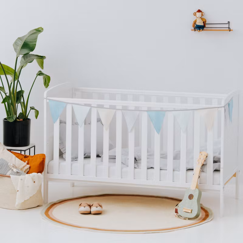 Babylove hvid tremmeseng/juniorseng 2 i 1