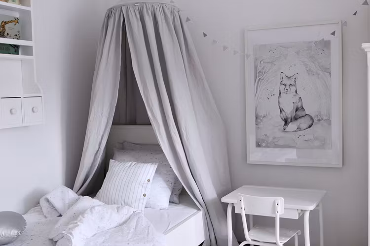 Cotton&Sweets, Grå sengehimmel i linned