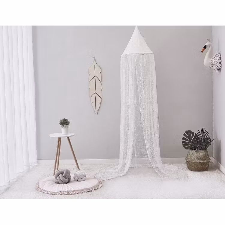 Babylove, Hvid blonde sengehimmel