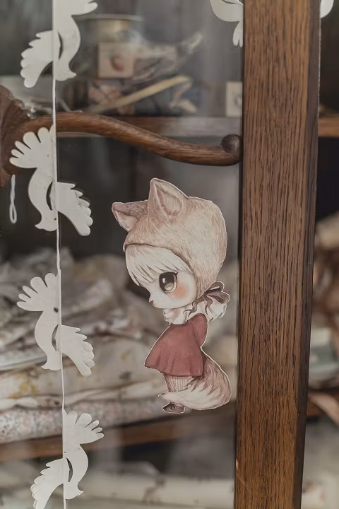 Mrs Mighetto, wallsticker Miss Marion