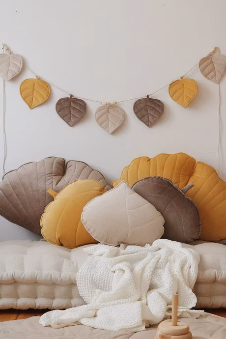 Moi Mili, vimpel i fløjl blad, Autumn stories