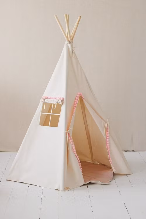 Moi Mili, beige tipi telt med lyserøde pomponer