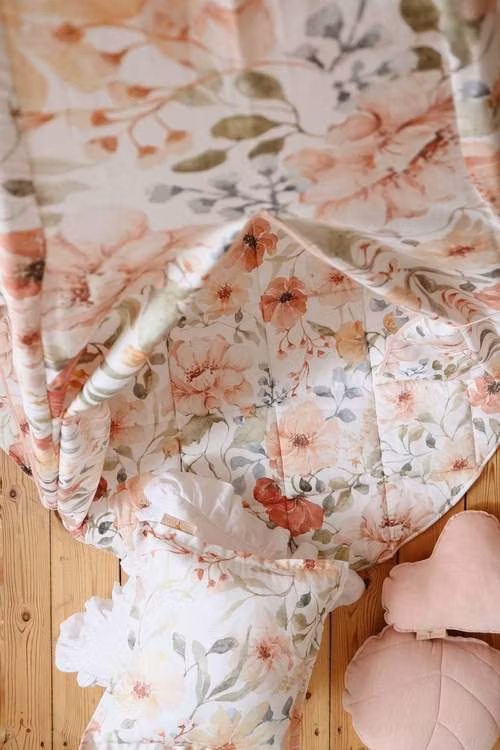 Moi Mili, legemåtte, Flower power