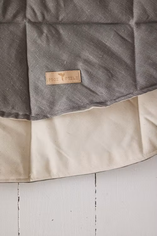 Moi Mili, legemåtte i linned, Grey linen