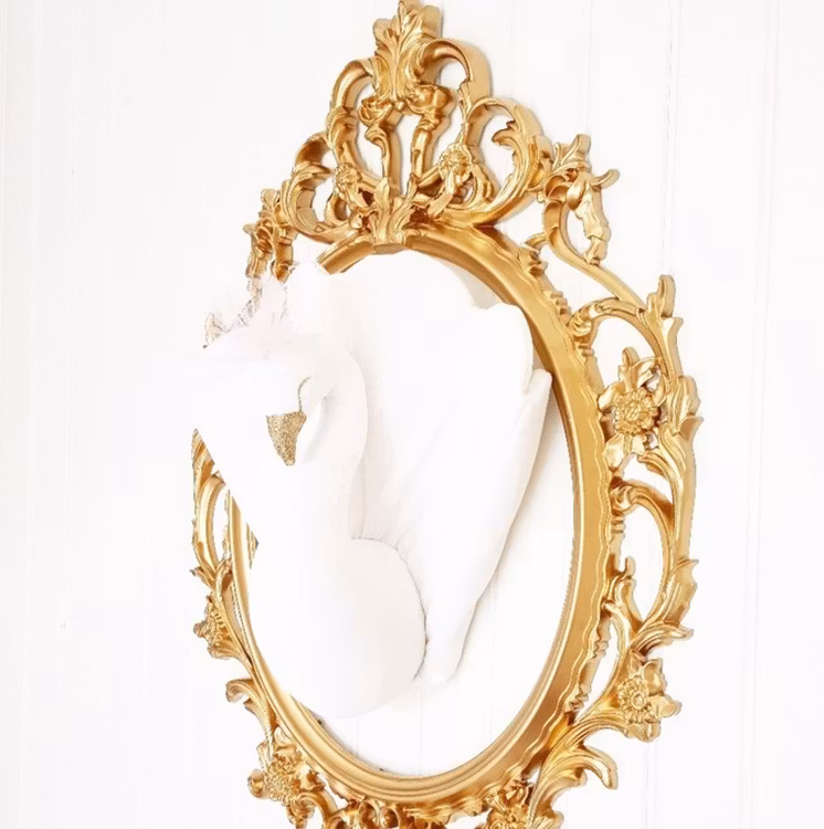 Love me decoration, vægdekoration påfugl, hvid