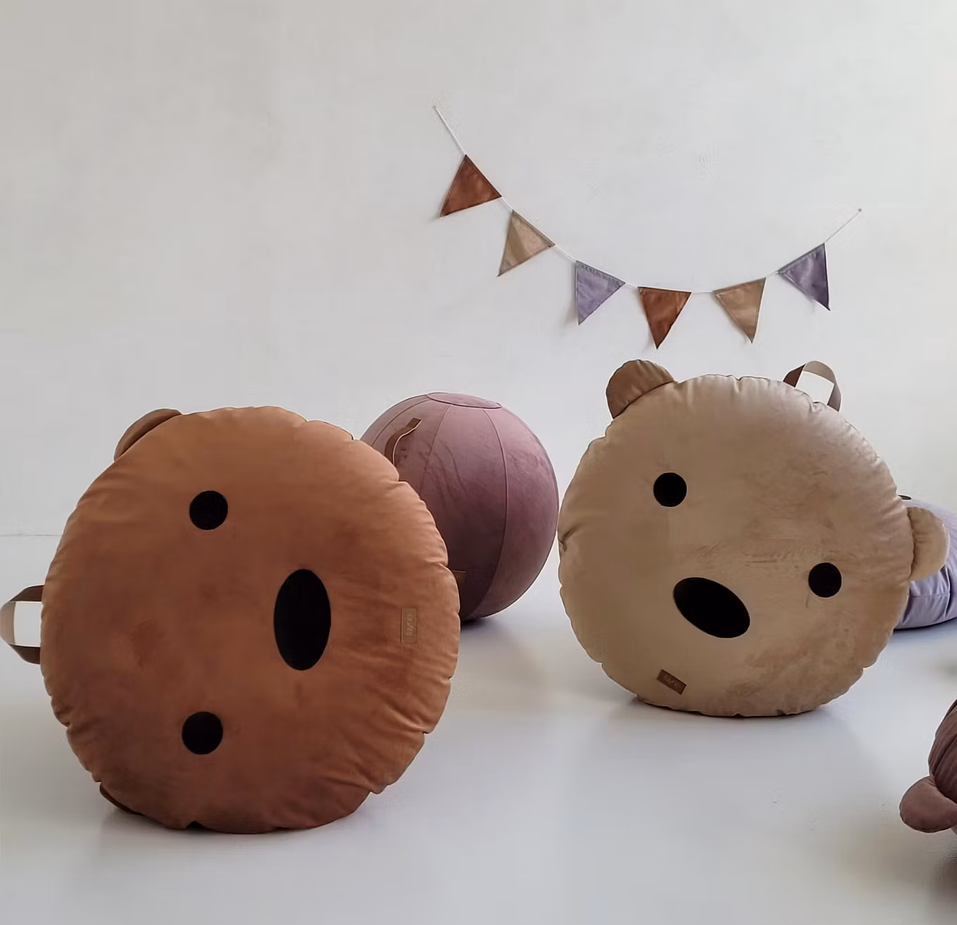 Fayne, siddebold bamse, lysebrun