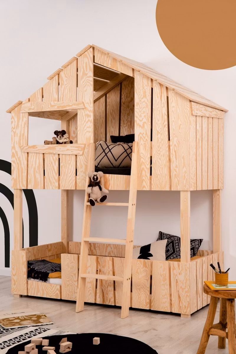 Køjeseng træhus, Ted