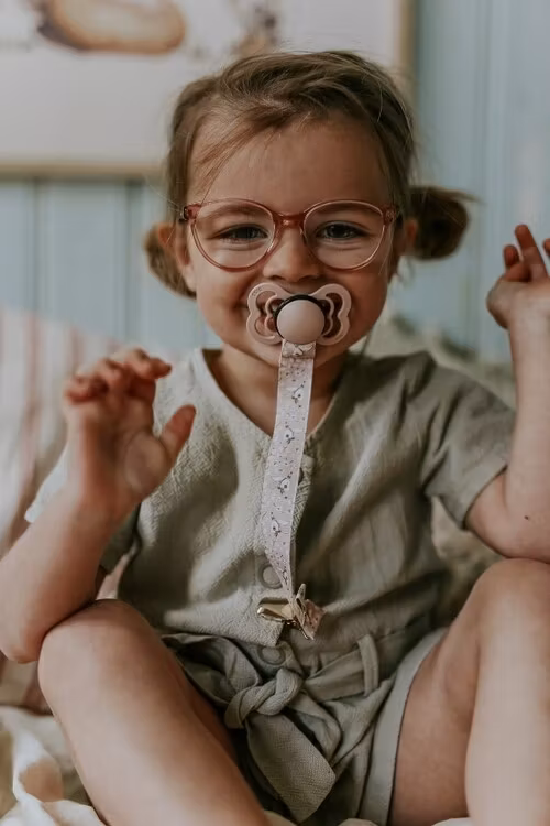 Mrs Mighetto, sutteholder Birthday Bunny Pink