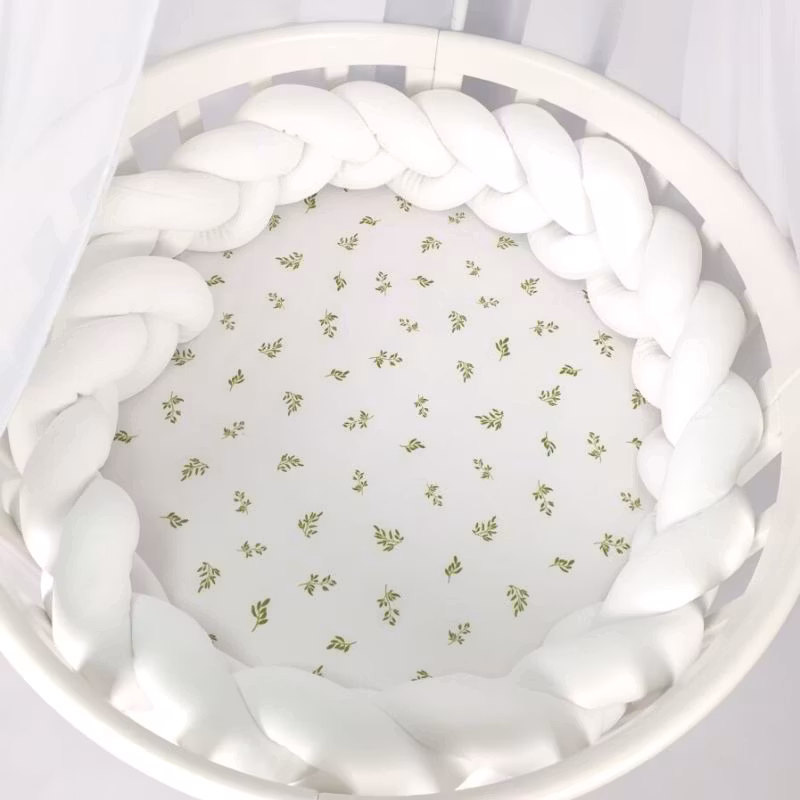 Babylove, flettet sengerand, hvid