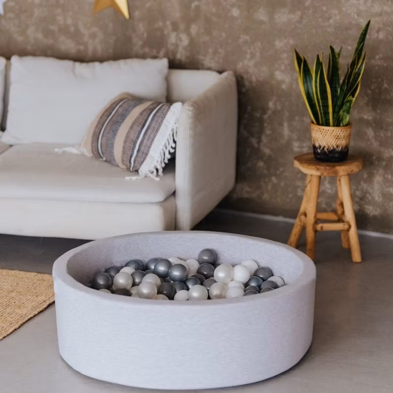 Babylove, lysegrå boldbassin BASIC (hvid, perle, grå, sølv)