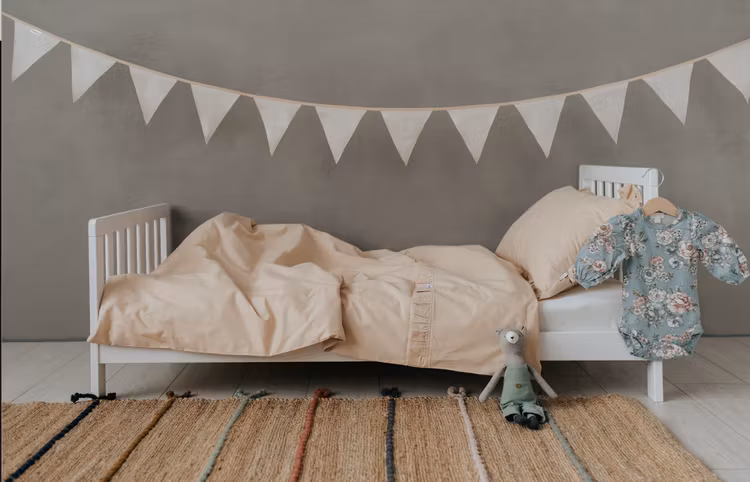 Babylove, beige sengesæt til tremmeseng og juniorseng