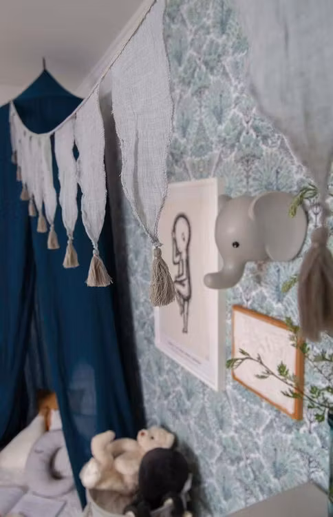 JaBaDaBaDo, vimpel med kvaster, grå