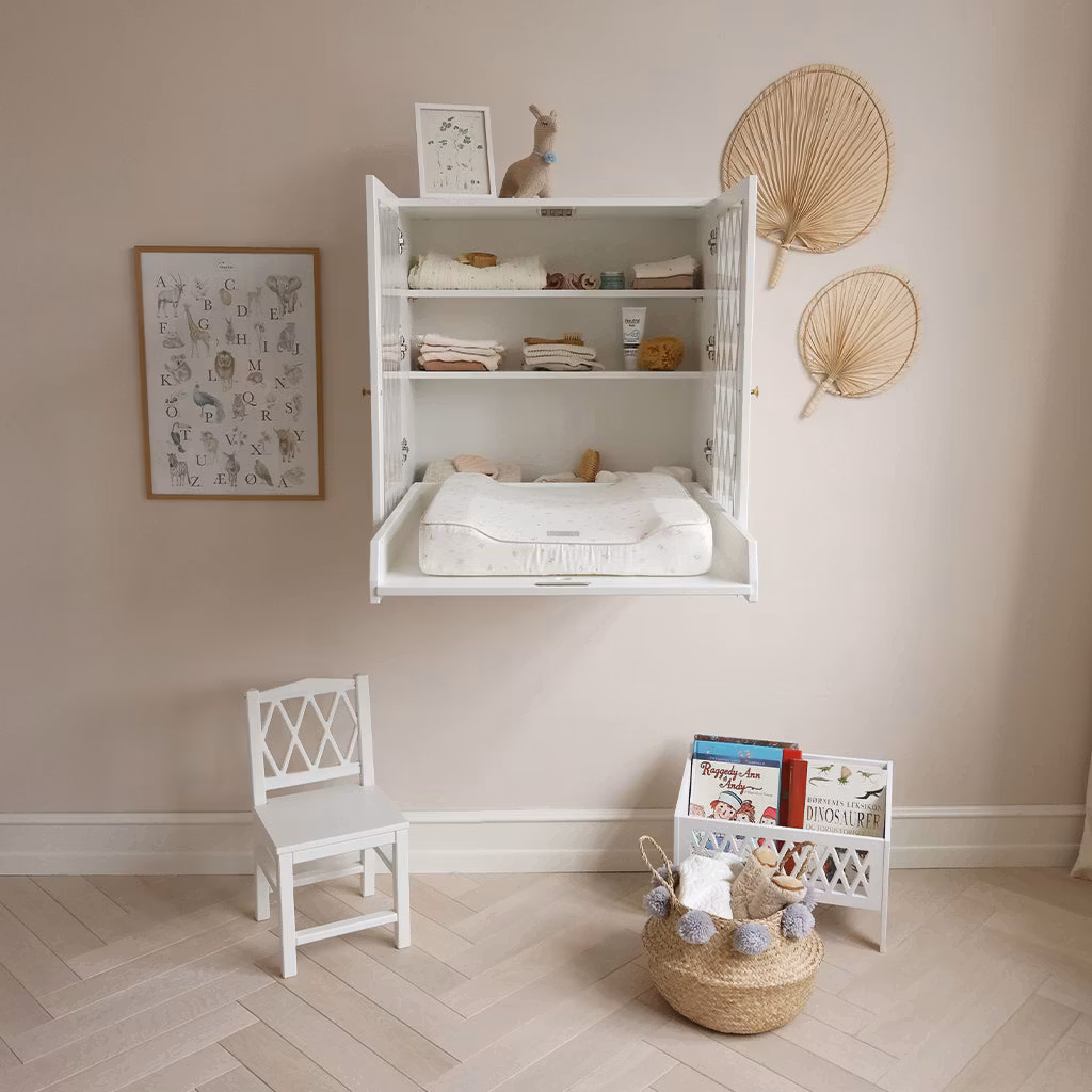 Cam Cam, væghængt puslebord Harlequin, grå