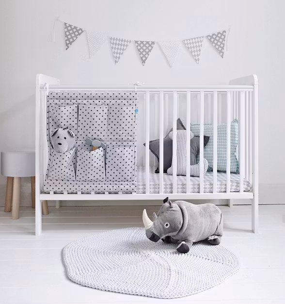 Klassisk tremmeseng, hvid