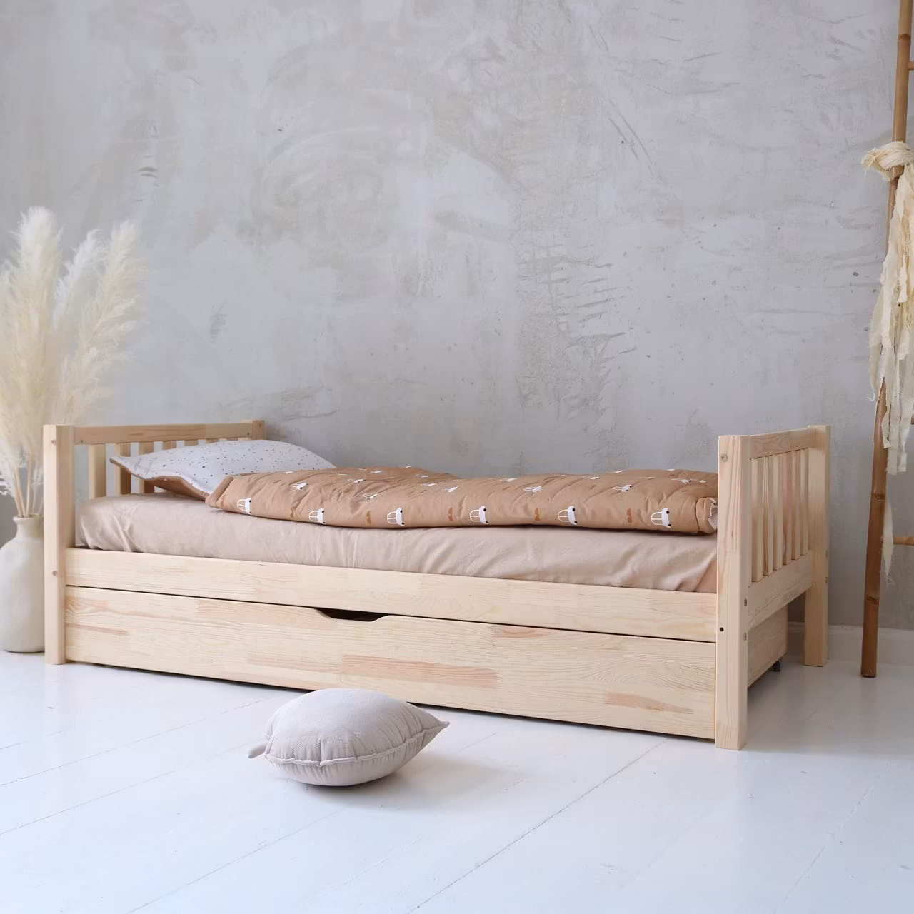 Børneseng Classic med opbevaring/udtræksseng