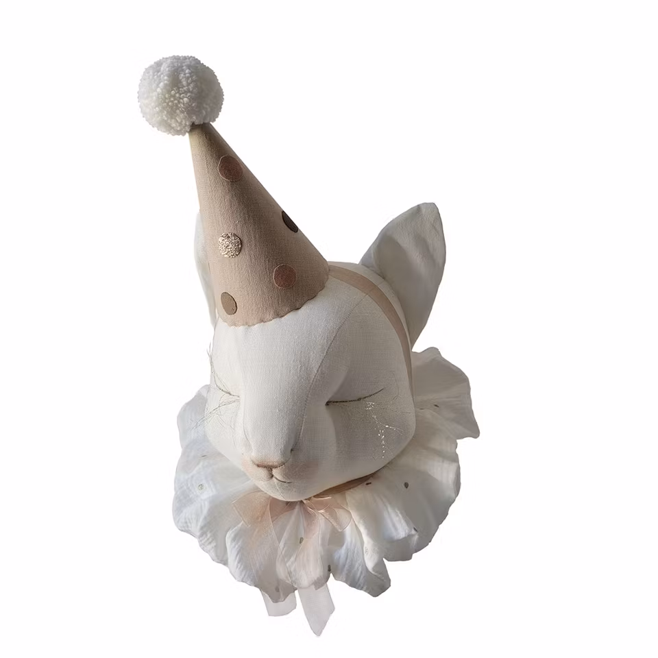 Love me decoration, vægdekoration cream kat med hat