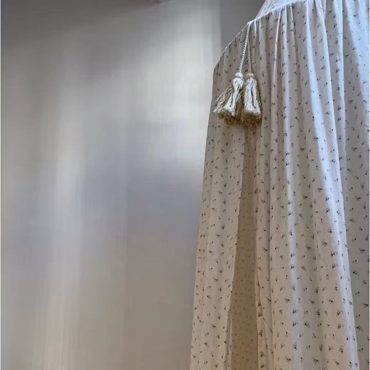 Konges Sløjd, sengehimmel, Petales