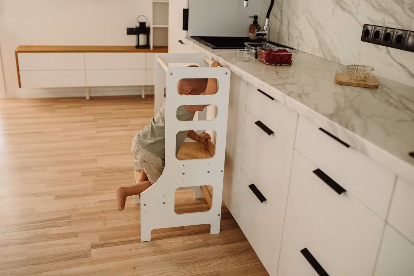 Duck Woodworks, justerbart læringstårn, hvid/natur