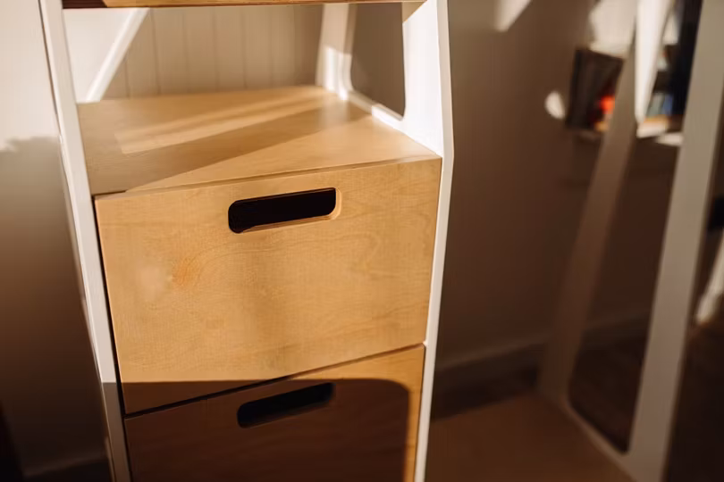Duck Woodworks, garderobe tøjstang med kasser, hvid/natur
