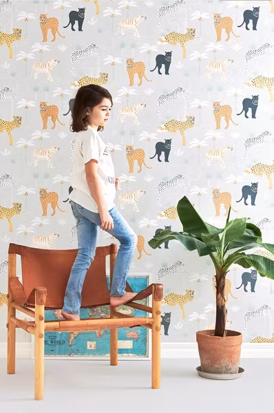 Majvillan, tapet Black panther, light grey