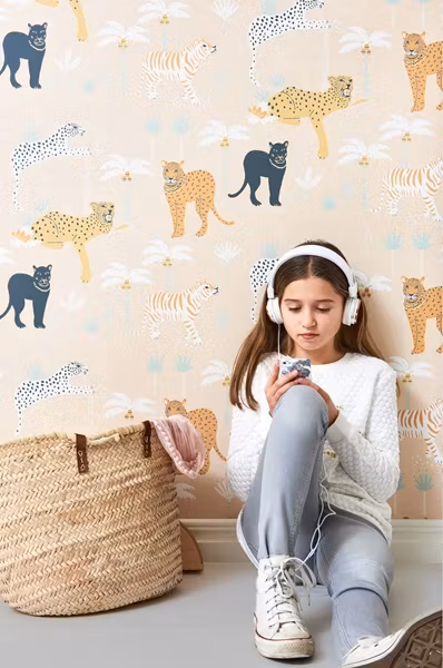 Majvillan, tapet Black panther, creamy orange