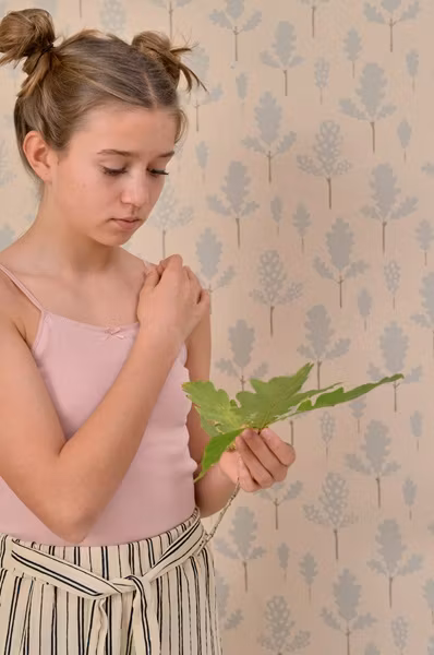 Majvillan, tapet Oak, nature beige