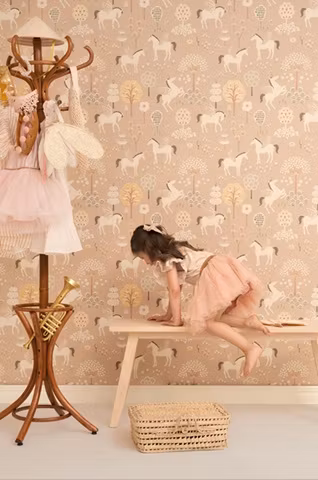 Majvillan, tapet True unicorns, old pink