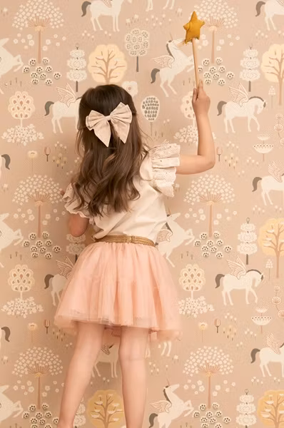Majvillan, tapet True unicorns, old pink